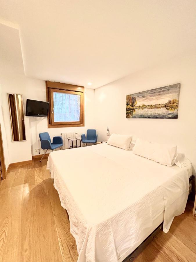 Pension Sarasate Pamplona Exterior foto